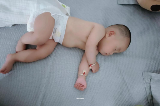 河北9个月宝宝可以吃盐吗